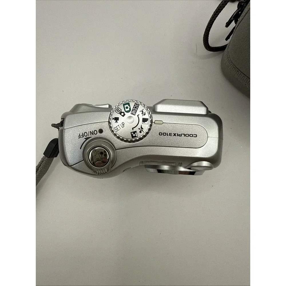 Nikon COOLPIX 3100 3.2MP Digital Camera Silver 3x Nikkor Zoom Digicam FOR PARTS